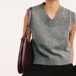 ZARA plain knit sleeveless jumper - Black size S NWOT